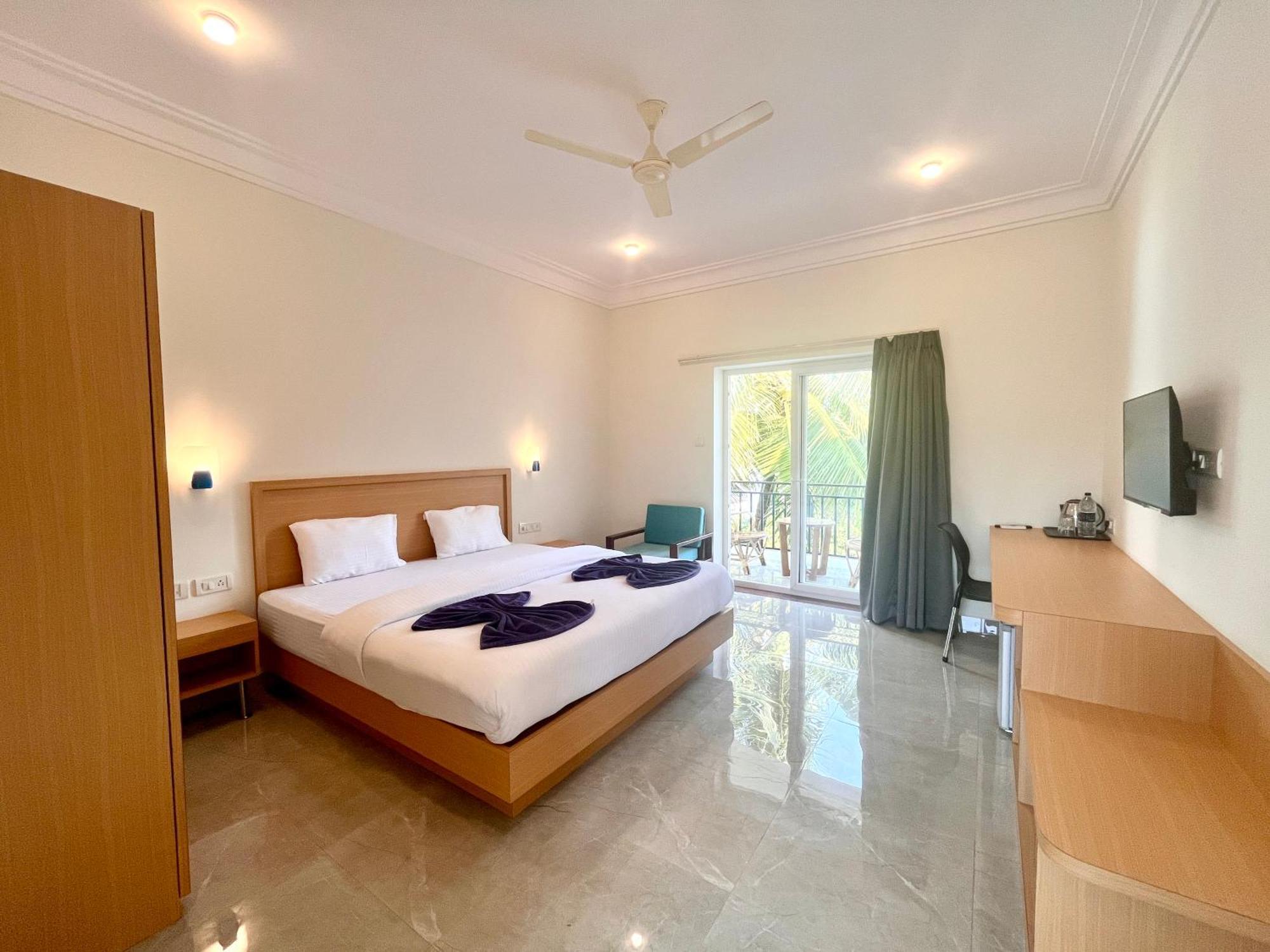 Morjim Sunset Guesthouse - 300 Meter To Morjim Beach Exterior foto